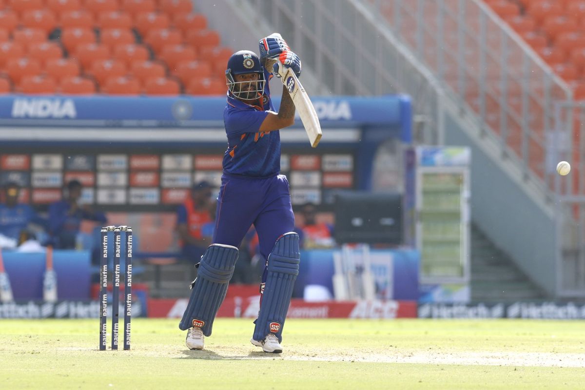 ಎರಡನೇ ಏಕದಿನ: ವೆಸ್ಟ್‌ಇಂಡೀಸ್‌ಗೆ 238 ರನ್ ಗುರಿ ನೀಡಿದ ಭಾರತ