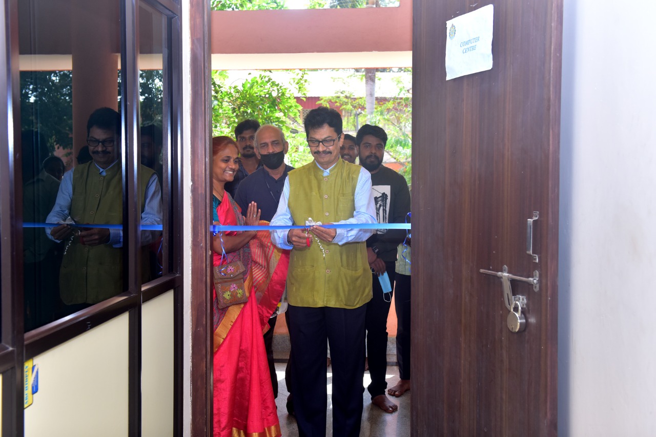 ಮಂಗಳೂರು ವಿವಿ: ಕಂಪ್ಯೂಟರ್ ಕೇಂದ್ರ ಉದ್ಘಾಟನೆ