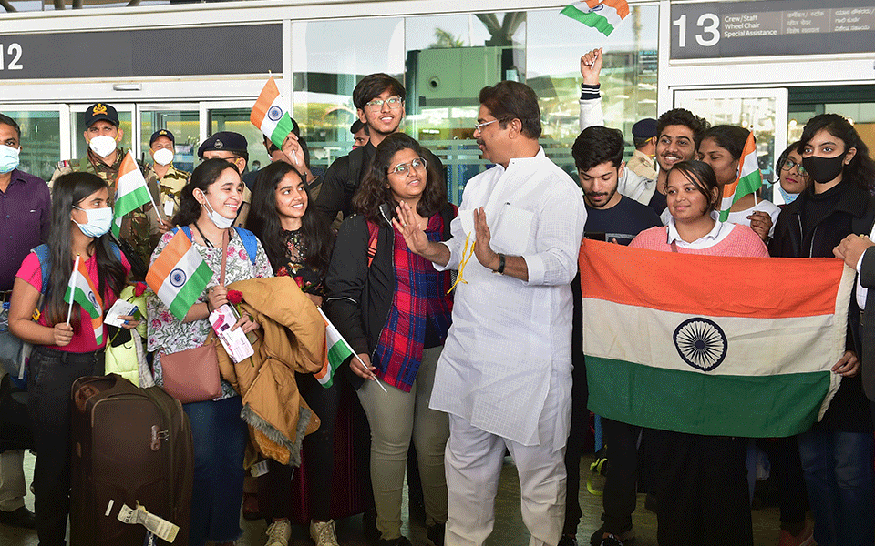 ಉಕ್ರೇನ್ ನಿಂದ ರಾಜ್ಯಕ್ಕೆ ಒಟ್ಟು 45 ವಿದ್ಯಾರ್ಥಿಗಳ ಆಗಮನ