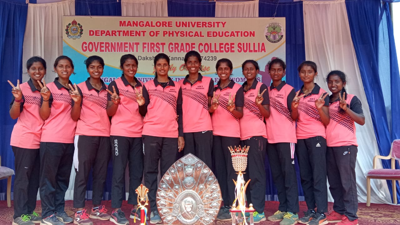 ಮಂಗಳೂರು ವಿವಿ  ಬಾಲ್ ಬ್ಯಾಡ್ಮಿಂಟನ್ ಚಾಂಪಿಯನ್ಶಿಪ್ ; ಆಳ್ವಾಸ್ ಗೆ 18ನೇ ಬಾರಿ ಸಮಗ್ರ ಪ್ರಶಸ್ತಿ