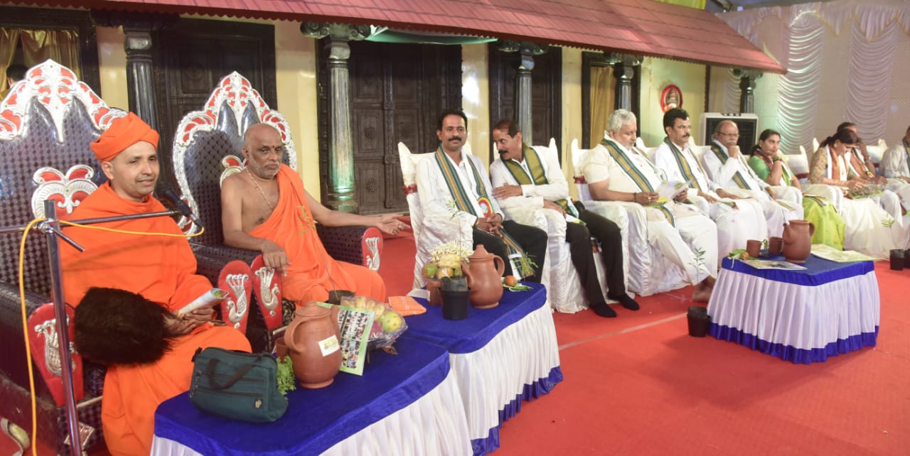 ಹಣಕೊಟ್ಟು ಆಕ್ಸಿಜನ್ ಖರೀದಿ ಮಾಡುವ ಪರಿಸ್ಥಿತಿ ಬರುವುದು ಬೇಡ: ಶ್ರೀ ಭಟ್ಟಾಚಾರ್ಯ ವರ್ಯ