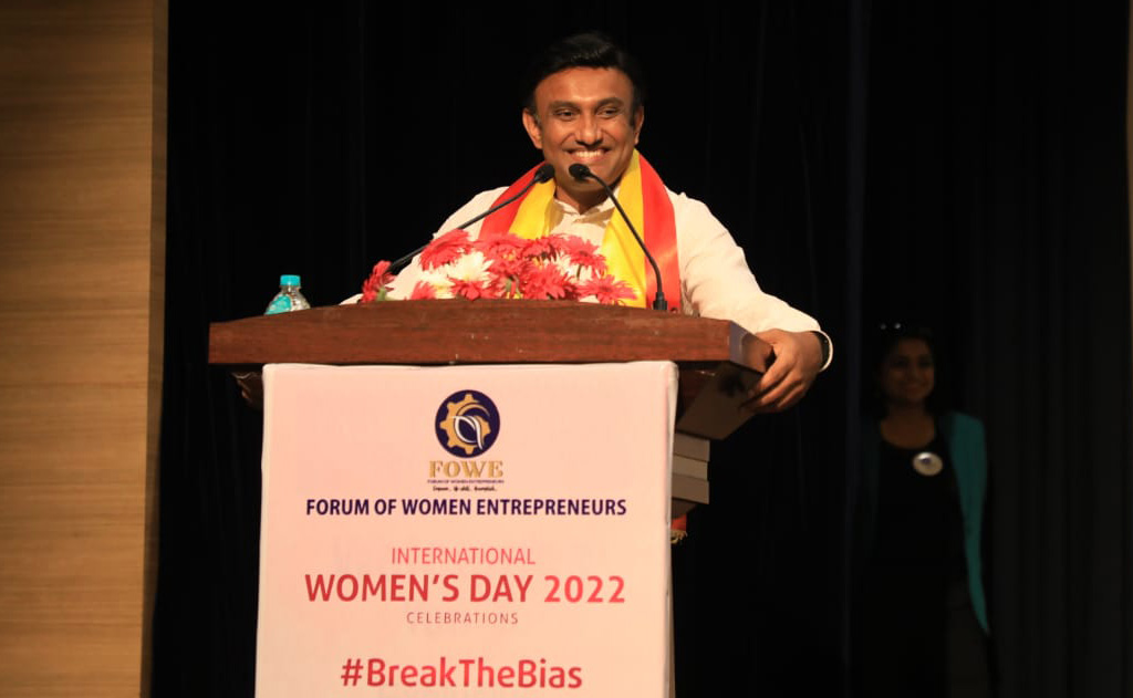 ಆಶಾ ಕಾರ್ಯಕರ್ತೆಯರು, ನರ್ಸ್ ಗಳ ಕಾರ್ಯ ಶ್ಲಾಘನೀಯ: ಸಚಿವ ಡಾ. ಸುಧಾಕರ್