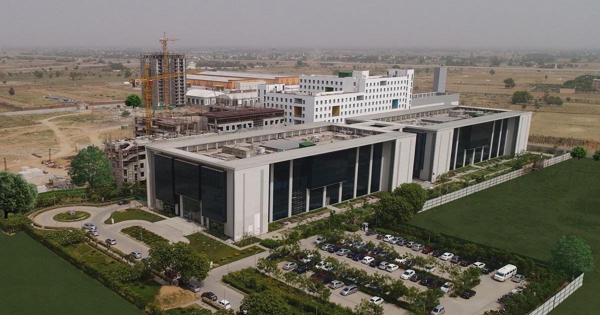 ದೇಶ ವಿರೋಧಿ ಚಟುವಟಿಕೆಗಳಲ್ಲಿ ತೊಡಗುವುದಿಲ್ಲ: ವಿದ್ಯಾರ್ಥಿಗಳು, ಹೆತ್ತವರಿಂದ ಲಿಖಿತ ಸಹಿ ಪಡೆಯುತ್ತಿರುವ ವಿವಿ