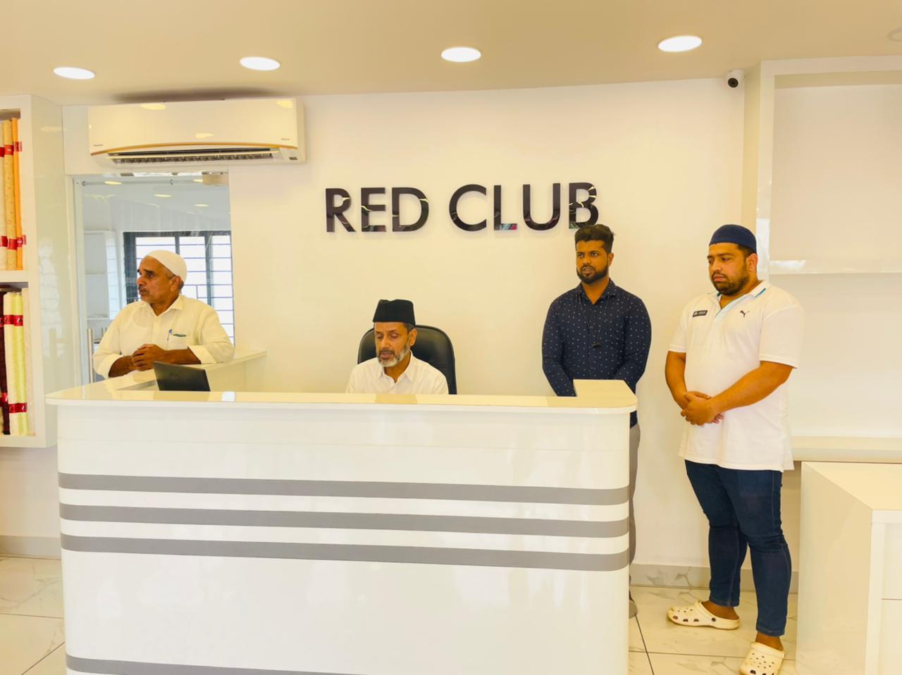 ದೇರಳಕಟ್ಟೆ:  ʼರೆಡ್ ಕ್ಲಬ್ʼ ಮಳಿಗೆ ಶುಭಾರಂಭ