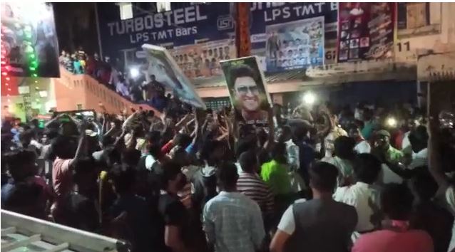 ಪುನೀತ್ ಅಭಿನಯದ ಜೇಮ್ಸ್ ಸಿನೆಮಾ ಬಿಡುಗಡೆ: ಮುಗಿಲುಮುಟ್ಟಿದ ಅಭಿಮಾನಿಗಳ ಹರ್ಷೋದ್ಗಾರ