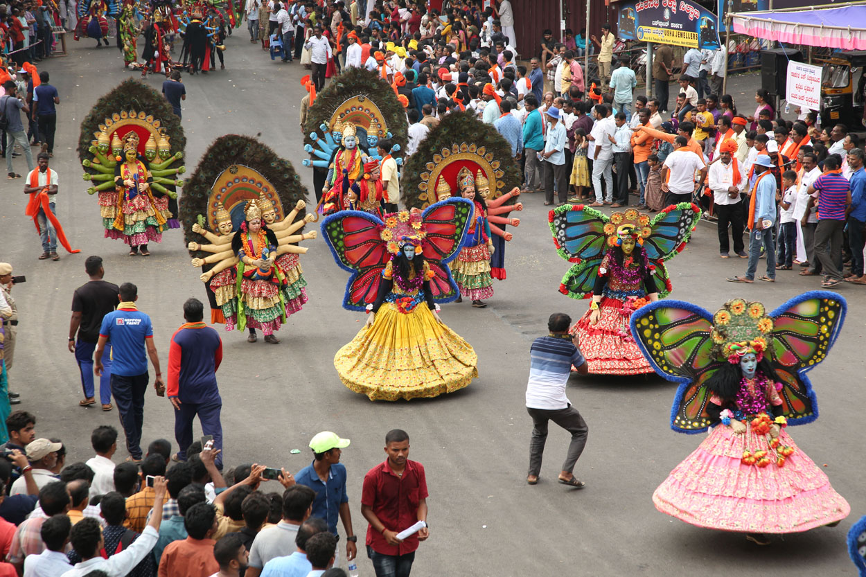 ಕಾರ್ಕಳ ಉತ್ಸವ; ಸಂಭ್ರಮದ ಉತ್ಸವ ಮೆರವಣಿಗೆ