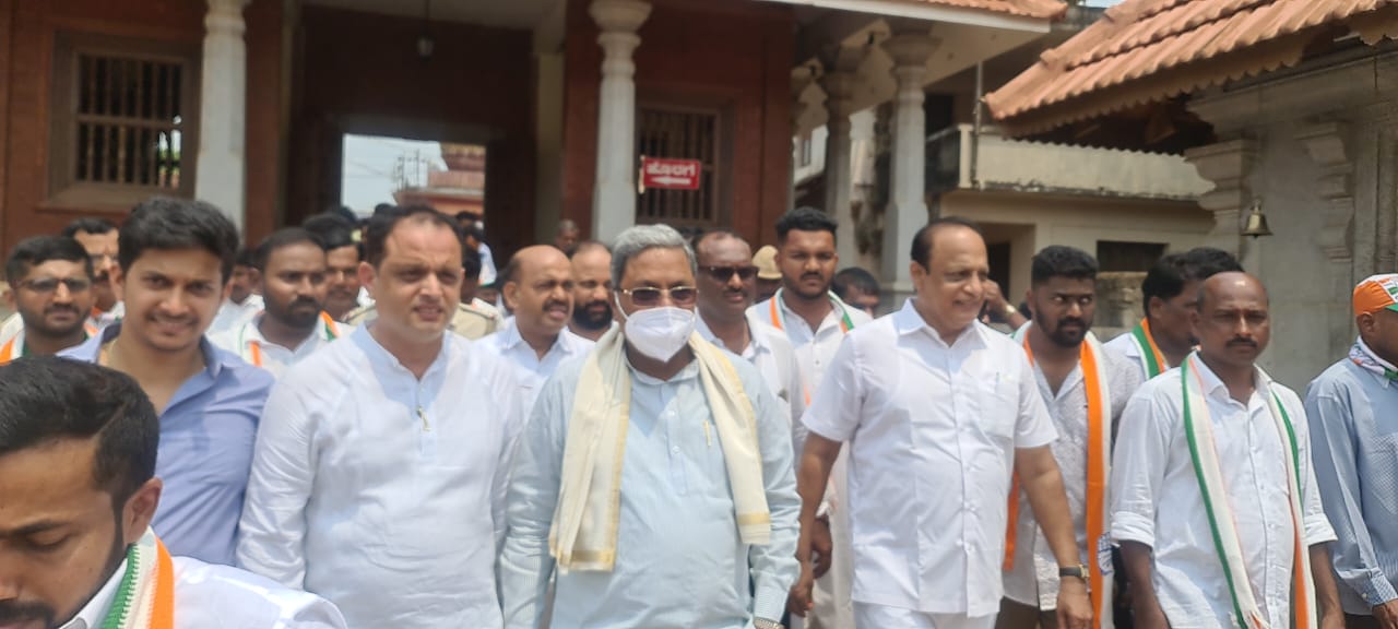 ವ್ಯಾಪಾರ ವಹಿವಾಟು ನಡೆಸಲು ಬೆದರಿಕೆ ಹಾಕುವವರ ವಿರುದ್ಧ ಕ್ರಮ ಕೈಗೊಳ್ಳಿ: ಸಿದ್ದರಾಮಯ್ಯ