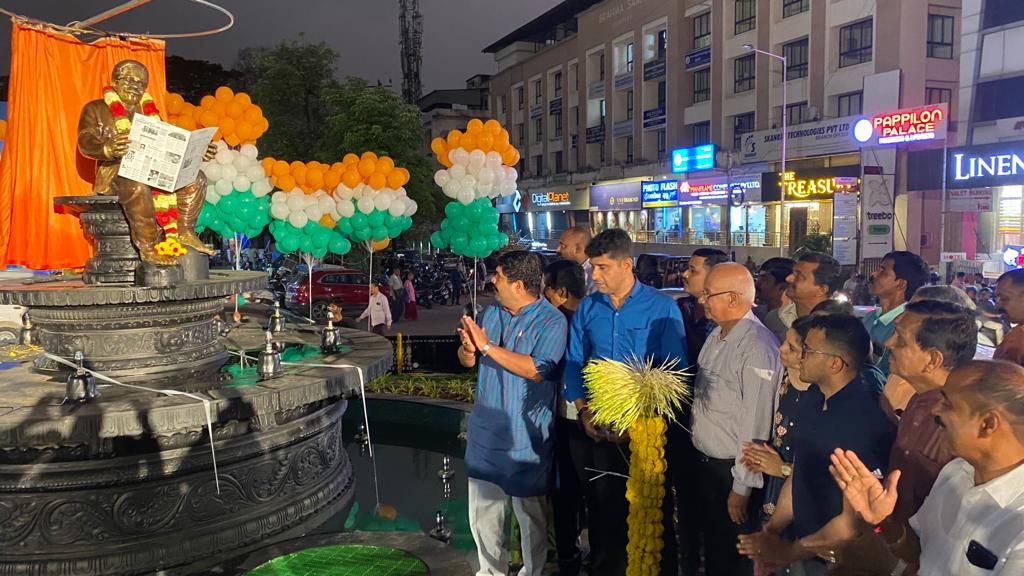 ರಾಷ್ಟ್ರಕವಿ ಮಂಜೇಶ್ವರ ಗೋವಿಂದ ಪೈ ನವೀಕೃತ ವೃತ್ತ ಉದ್ಘಾಟನೆ