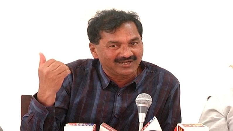 ನಕಲಿ ಜಾತಿ ಪ್ರಮಾಣ ಪತ್ರ ಪಡೆದ ಶಾಸಕ ರೇಣುಕಾಚಾರ್ಯ ವಿರುದ್ಧ ತನಿಖೆ ನಡೆಸಿ: ಎಂ.ಲಕ್ಷ್ಮಣ್ ಆಗ್ರಹ