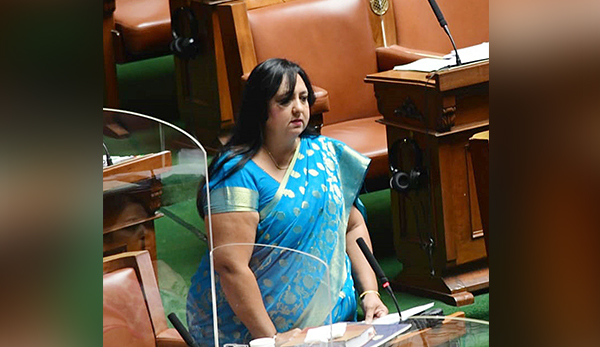 ಕ್ರಿಶ್ಚಿಯನ್ ಅಂದರೆ ಮತಾಂತರ ಮಾಡುವವರಲ್ಲ, ಪ್ರೀತಿ ಹಂಚಿ ಶಾಂತಿ ಕಾಪಾಡವವರು: ಶಾಸಕಿ ವಿನಿಶಾ ನಿರೋ