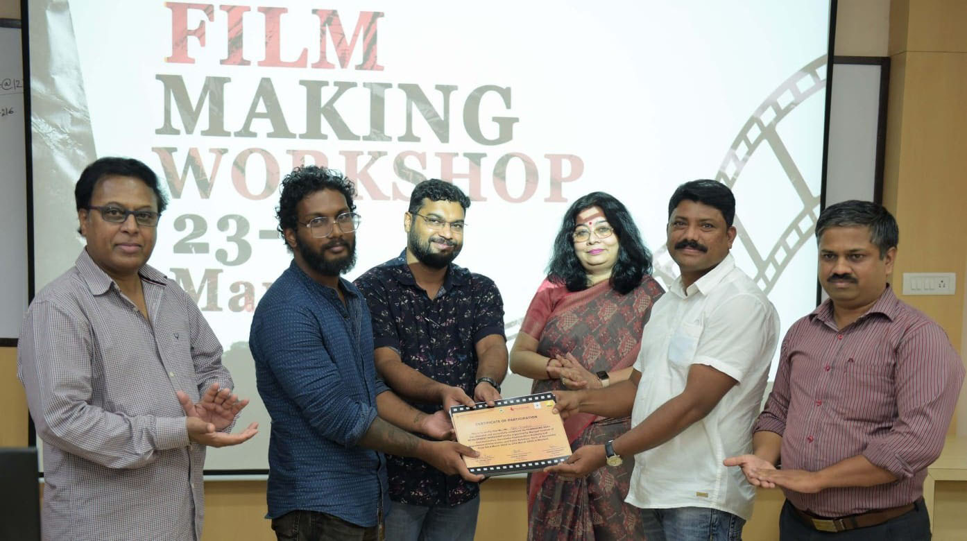 ಹೊಸ ಆಲೋಚನೆಗಳೊಂದಿಗೆ ಸಿನೆಮಾ ರೂಪಿಸಿ: ಹಿಮಂತ್ ರಾಜು