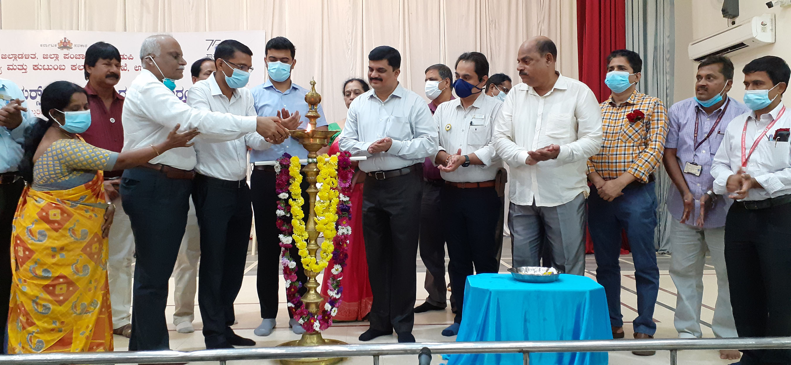 ಉಡುಪಿ: ಕೋವಿಡ್ ವಾರಿಯರ್ಸ್‌ಗೆ ಜಿಲ್ಲಾಡಳಿತದಿಂದ ಅಭಿನಂದನೆ