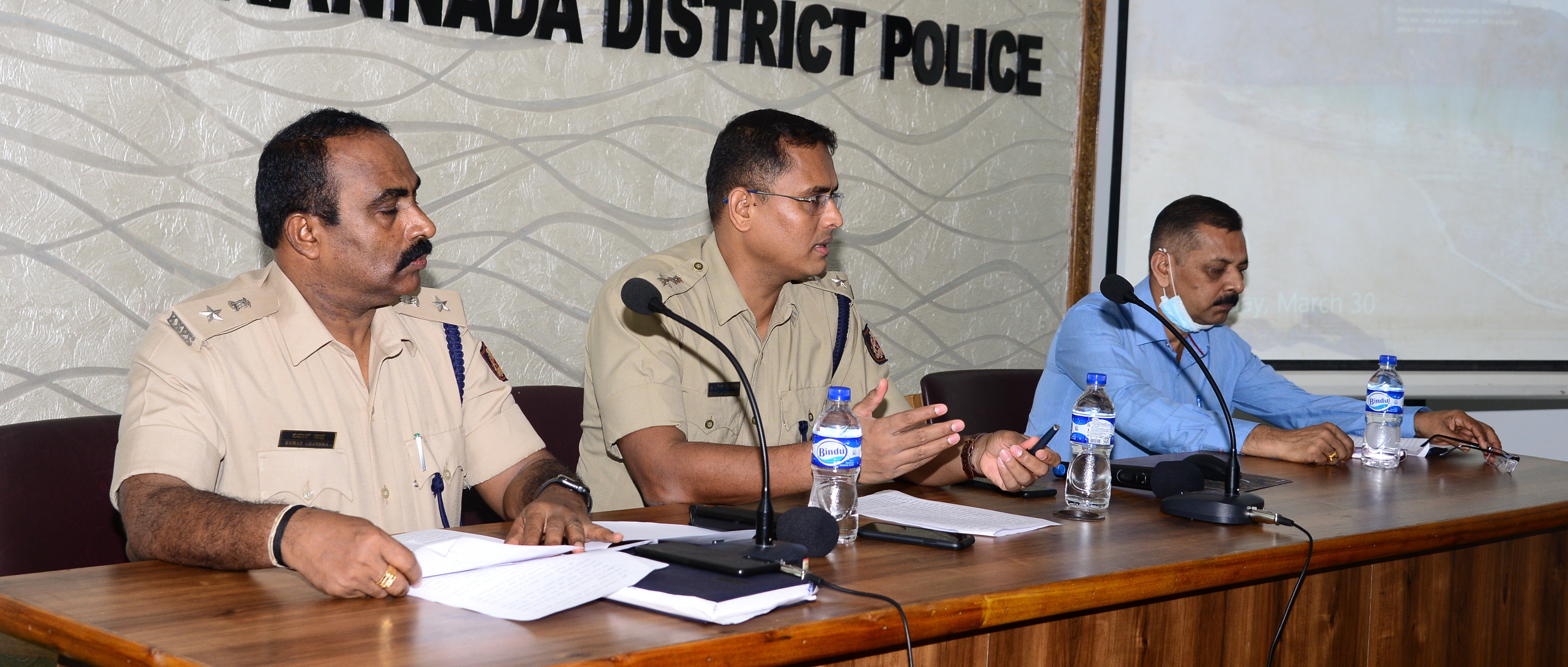 ದಿನೇಶ್ ಕೊಲೆ ಪ್ರಕರಣ; ಸಮರ್ಪಕ ತನಿಖೆಗೆ ದಲಿತ ಕುಂದುಕೊರತೆ ಸಭೆಯಲ್ಲಿ ಆಗ್ರಹ