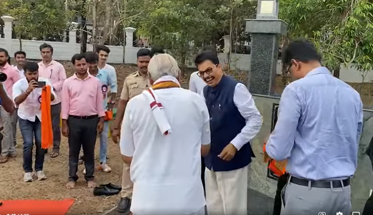 ಮಂಗಳೂರು ವಿವಿ ಕಾರ್ಯಕ್ರಮ: ಕೇಸರಿ ಶಾಲು ಧರಿಸಲು ನಿರಾಕರಿಸಿದ ಡಾ. ಕಲ್ಲಡ್ಕ ಪ್ರಭಾಕರ್ ಭಟ್