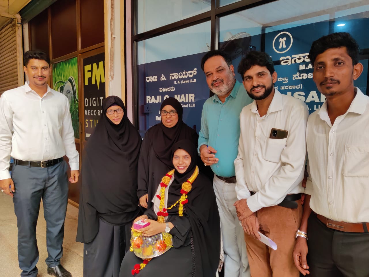 ಮಂಗಳೂರು : ಕಾನೂನು ಪದವಿಯಲ್ಲಿ 2ನೆ ರ‍್ಯಾಂಕ್ ಪಡೆದ ಸುಹಾನಾ ಸಫರ್ ಗೆ ಸನ್ಮಾನ