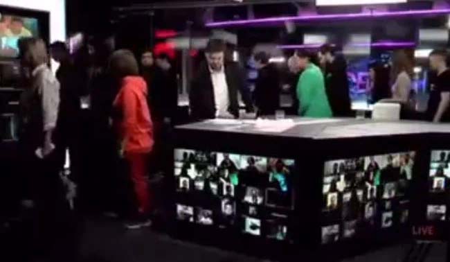 ಯುದ್ಧ ಬೇಡ ಎಂದು ನೇರ ಪ್ರಸಾರ ಕಾರ್ಯಕ್ರಮದಲ್ಲಿಯೇ ಸ್ಟುಡಿಯೋದಿಂದ ಹೊರನಡೆದ ರಶ್ಯಾ ಟಿವಿ ವಾಹಿನಿ ಸಿಬ್ಬಂದಿಗಳು