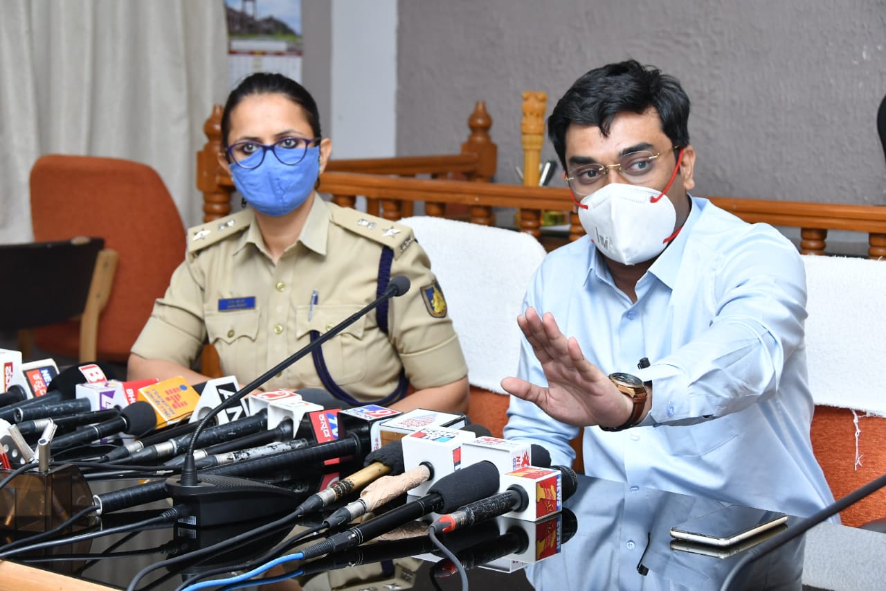 ಆಳಂದ ಗಲಭೆ ಪ್ರಕರಣ: ಸಾಮಾಜಿಕ ಜಾಲತಾಣಗಳಲ್ಲಿ ಸುಳ್ಳು ಸುದ್ದಿ ಹರಡುವವರ ವಿರುದ್ಧ ಕಠಿಣ ಕ್ರಮ; ಡಿಸಿ ಎಚ್ಚರಿಕೆ