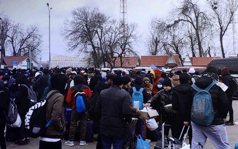 ದೂರ ನಿಲ್ಲಿ, ನೀವು ಕೊಳಕರು: ಉಕ್ರೇನ್‌ ಗಡಿಯಲ್ಲಿ ಜನಾಂಗೀಯ ತಾರತಮ್ಯ ಎದುರಿಸಿದ ಭಾರತೀಯ ವಿದ್ಯಾರ್ಥಿಗಳು