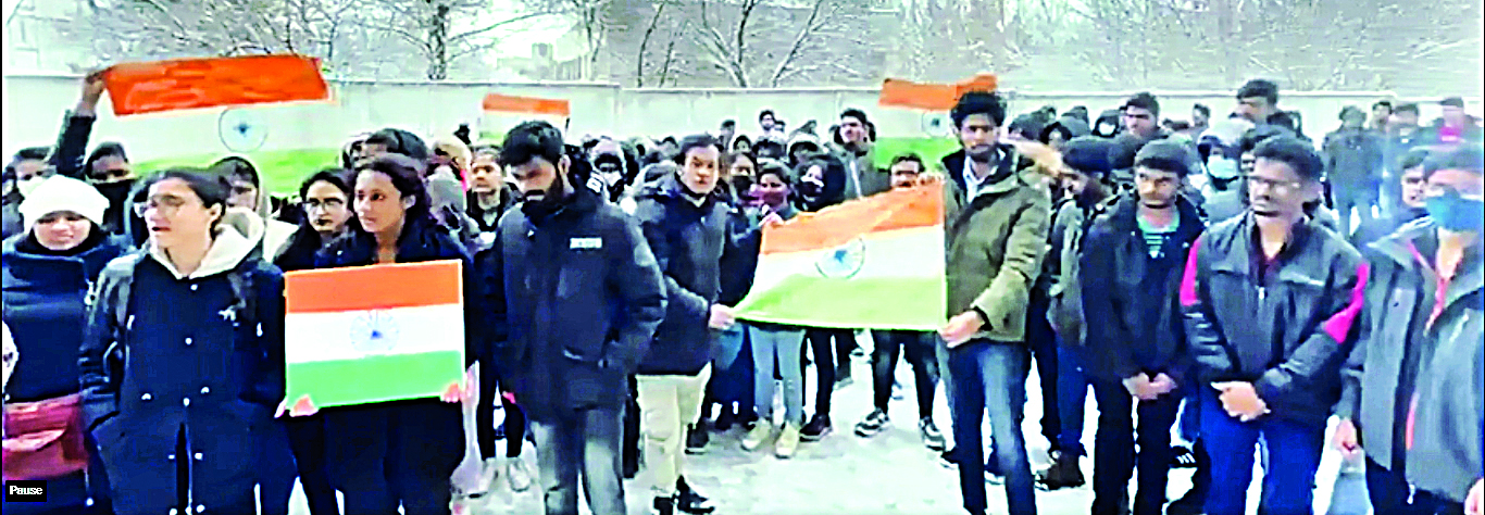 ಶೆಲ್ ದಾಳಿ, ಸಾರಿಗೆ ಕೊರತೆಯಿಂದ ತೆರವು ಕಾರ್ಯಾಚರಣೆಗೆ ಅಡ್ಡಿಯಾಗುತ್ತದೆ: ವಿದೇಶಾಂಗ ವ್ಯವಹಾರ ಸಚಿವಾಲಯ