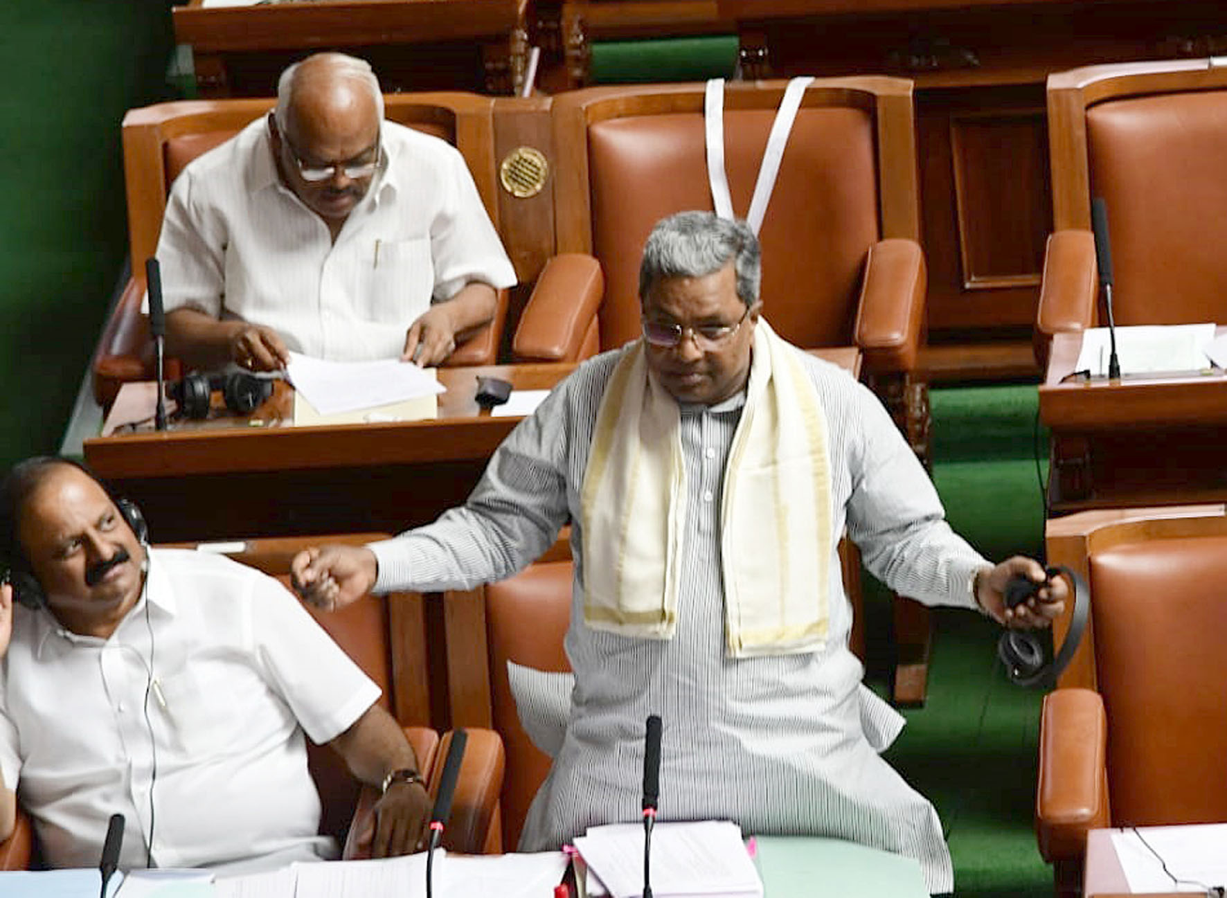 52 ಬಜೆಟ್ ಘೋಷಣೆಗಳ ಪೈಕಿ ಕೆಲ ಯೋಜನೆಗಳಿಗೆ ಇನ್ನೂ ಆದೇಶವನ್ನೇ ಹೊರಡಿಸಿಲ್ಲ: ಸಿದ್ದರಾಮಯ್ಯ ಟೀಕೆ