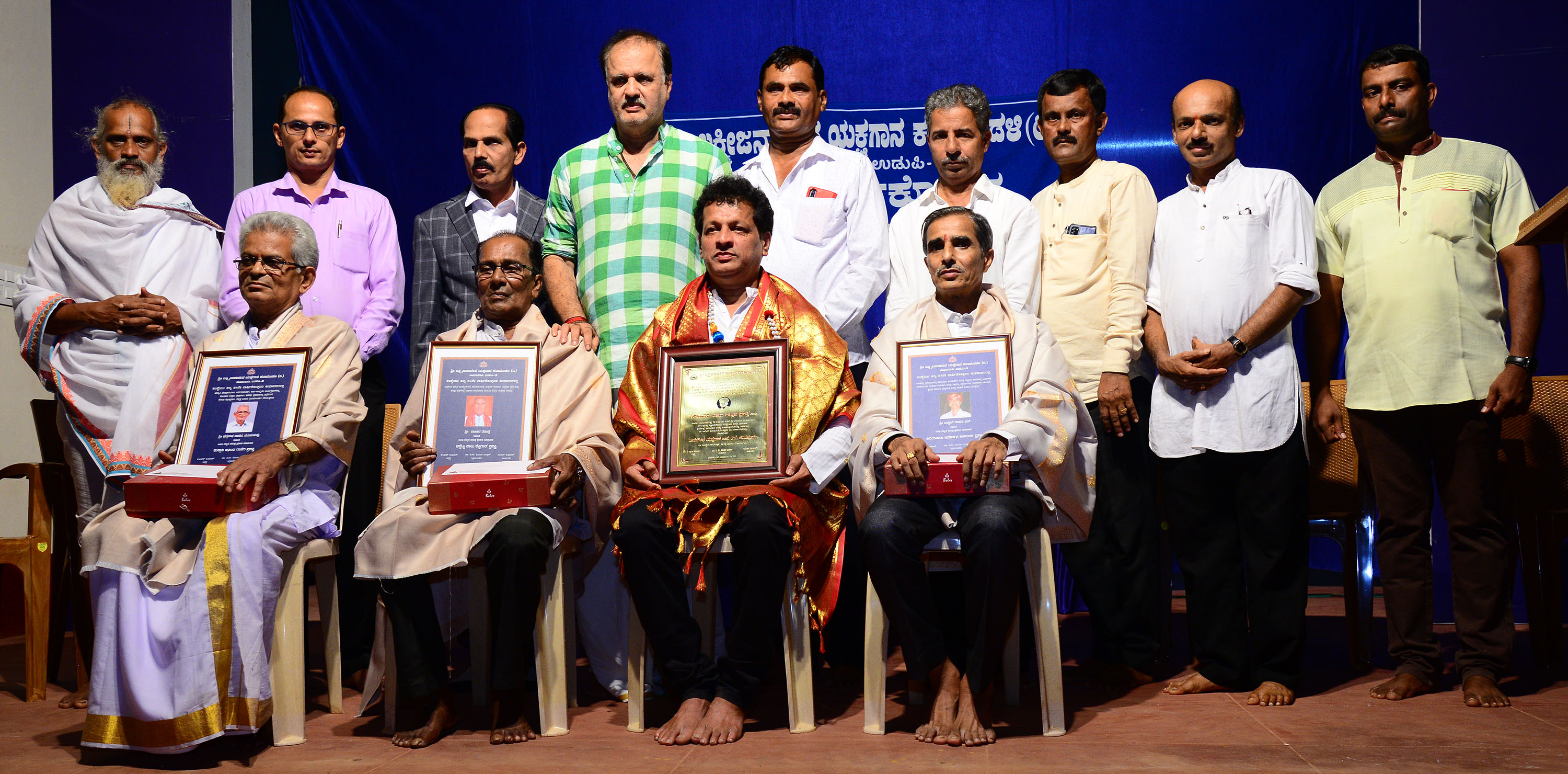 ಅಂಬಲಪಾಡಿ ಯಕ್ಷಗಾನ ಮಂಡಳಿಯಿಂದ ಯಕ್ಷ ಪ್ರಶಸ್ತಿ ಪ್ರದಾನ