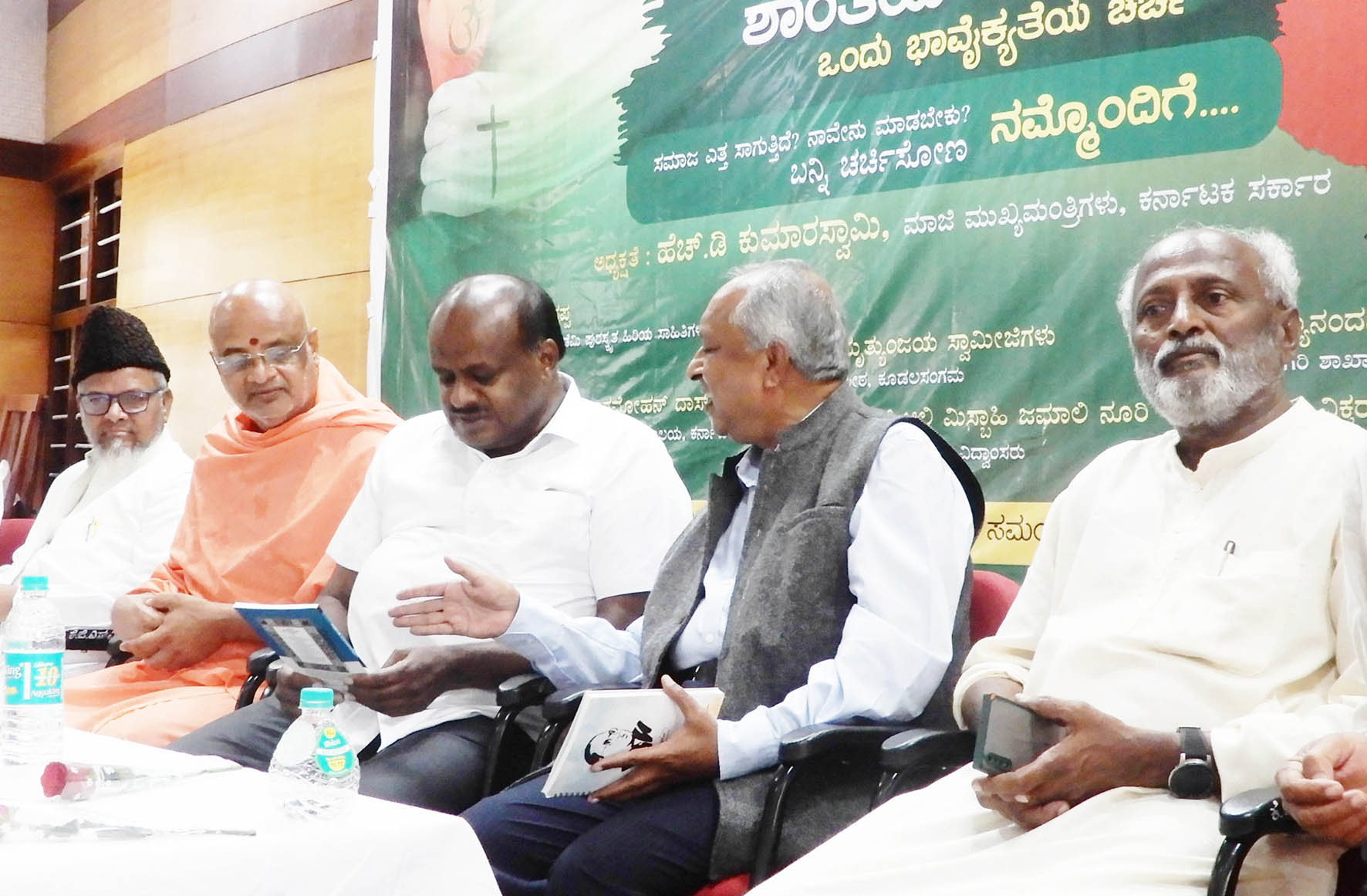 ನಾನೊಬ್ಬ ಲಿಂಗಾಯತ, ಹಿಂದೂ ಅಲ್ಲ ಅಂತ ಘೋಷಿಸುತ್ತಿದ್ದೇನೆ: ಹಿರಿಯ ಸಾಹಿತಿ ಕುಂ.ವೀರಭದ್ರಪ್ಪ