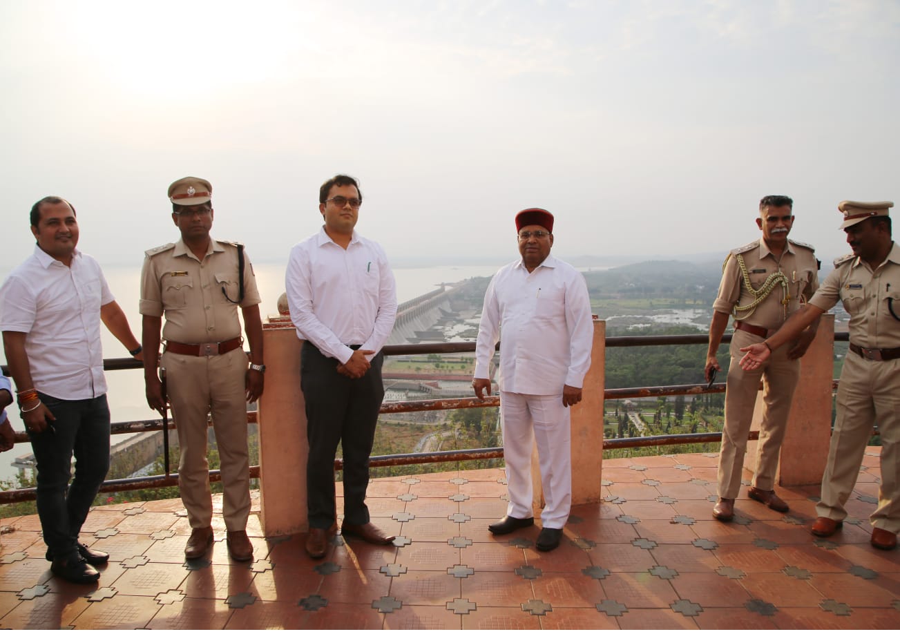ತುಂಗಾಭದ್ರಾ ಜಲಾಶಯದ ಸೌಂದರ್ಯ ಕಣ್ತುಂಬಿಕೊಂಡ ರಾಜ್ಯಪಾಲ ಥಾವರ್ ಚಂದ್ ಗೆಹ್ಲೋಟ್