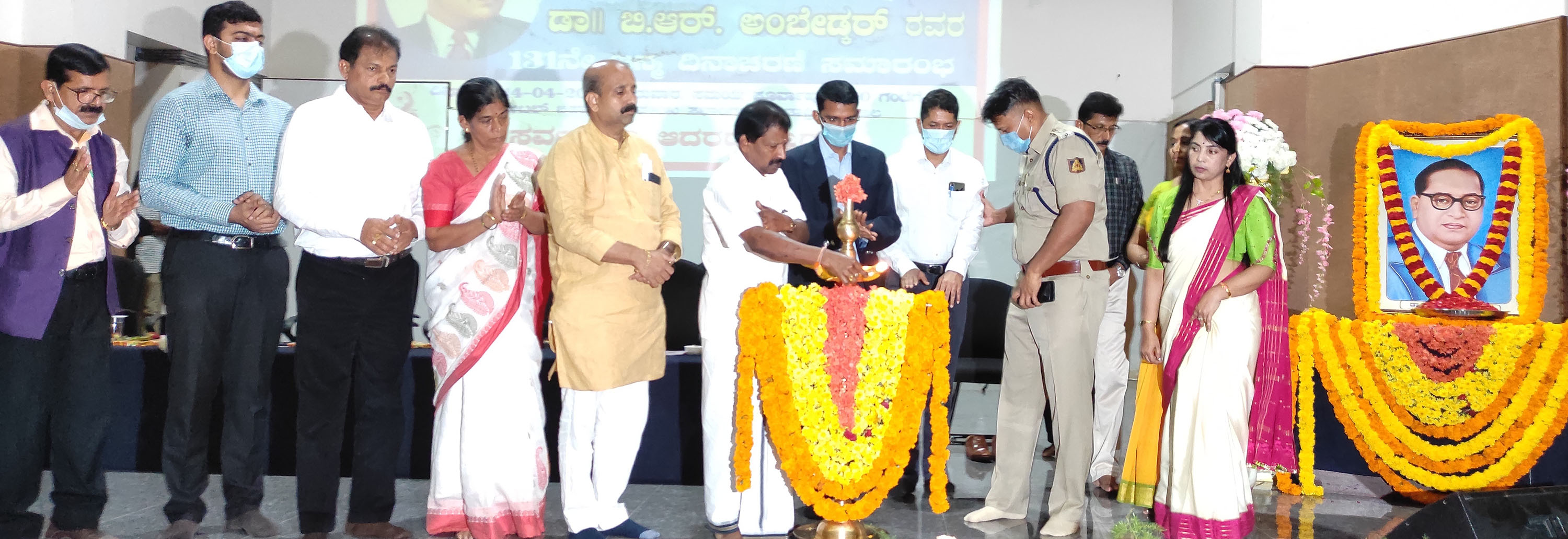 ಅಂಬೇಡ್ಕರ್ ವಿಚಾರಧಾರೆಗಳನ್ನು ಮಾತಿಗೆ ಸೀಮಿತಗೊಳಿಸದೇ ಪರಿಪಾಲಿಸಿ: ಸಚಿವ ಅಂಗಾರ