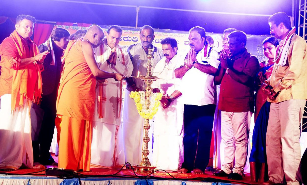 ದೇವರ ಅನುಗ್ರಹದಿಂದ ಸಾರ್ಥಕ ಬದುಕು ಸಾಧ್ಯ: ಒಡಿಯೂರು ಶ್ರೀ