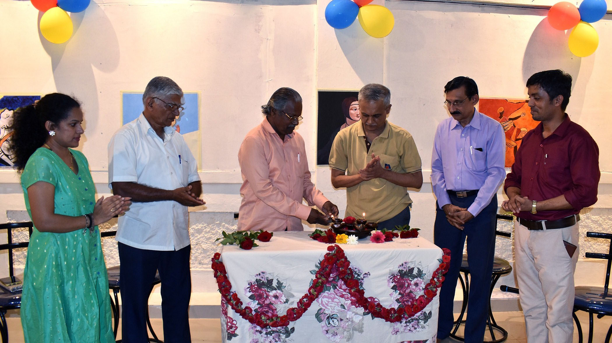 ಹಿರಿಯ ಅಗ್ರಗಣ್ಯ ಕಲಾವಿದರ ಕಲಾಕೃತಿ ರಚಿಸಿ ಗೌರವ