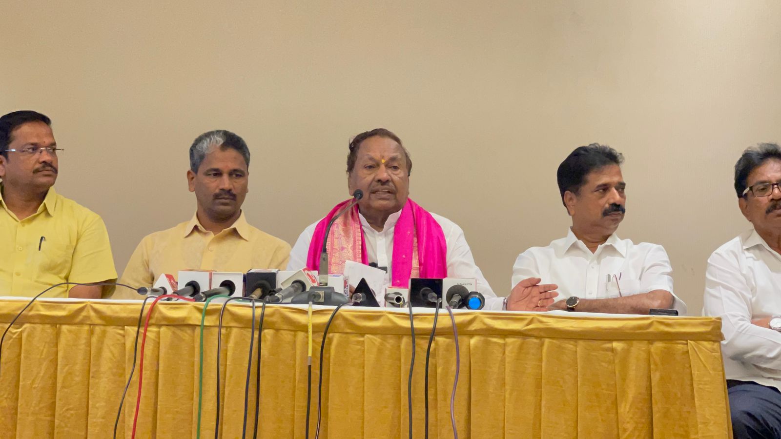 ಶಾಂತಿಯಲ್ಲಿದ್ದ ರಾಜ್ಯದಲ್ಲಿ ಕೊಲೆ, ದೊಂಬಿ ಮೂಲಕ ಗಲಭೆ ನಿರ್ಮಾಣದ ಷಡ್ಯಂತ್ರ ನಡೆಯುತ್ತಿದೆ: ಈಶ್ವರಪ್ಪ