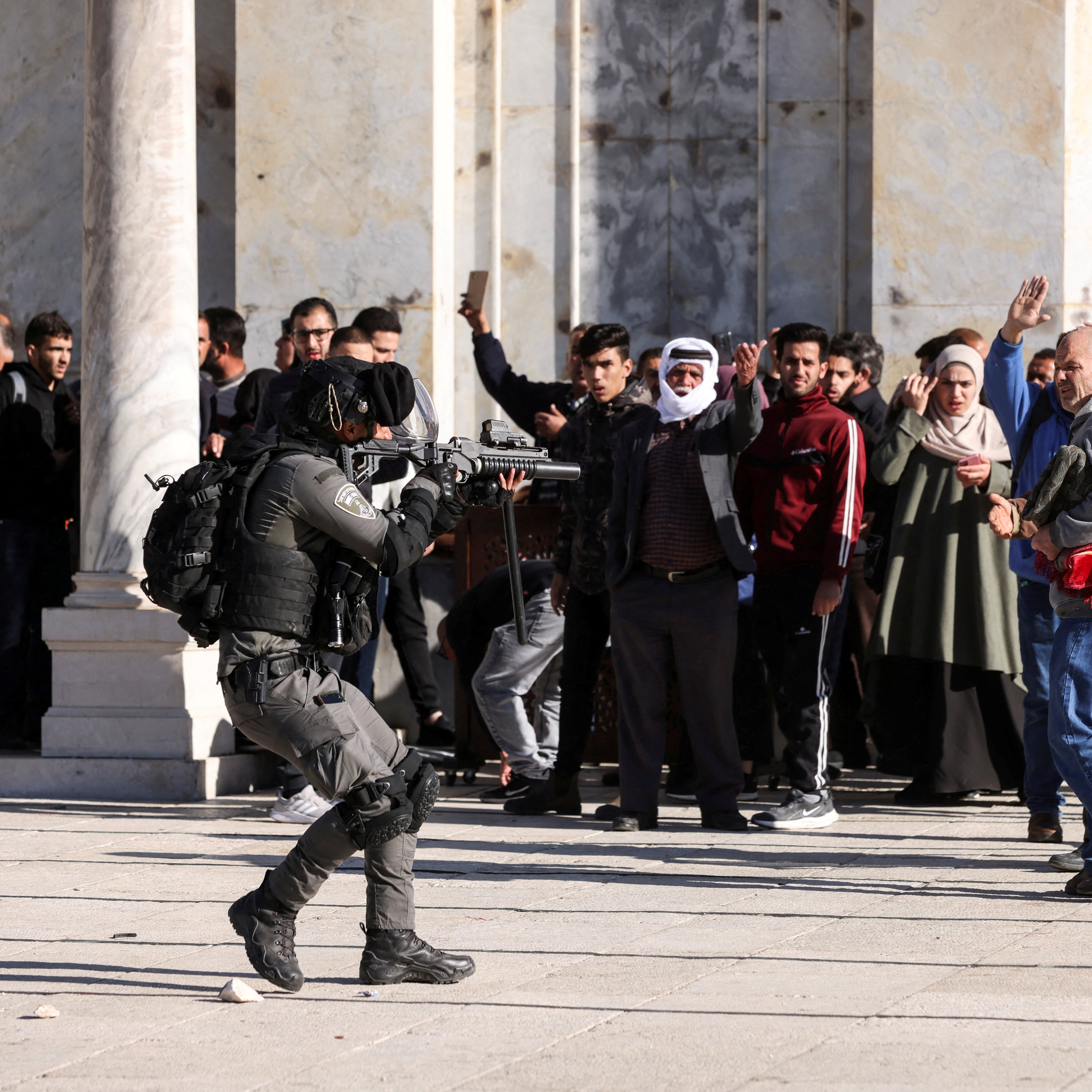ಅಲ್‌ ಅಖ್ಸಾ ಮಸೀದಿಯ ಆವರಣದಲ್ಲಿ ರಬ್ಬರ್ ಬುಲೆಟ್ ಪ್ರಯೋಗಿಸಿದ ಇಸ್ರೇಲ್: 30 ಮಂದಿಗೆ ಗಾಯ