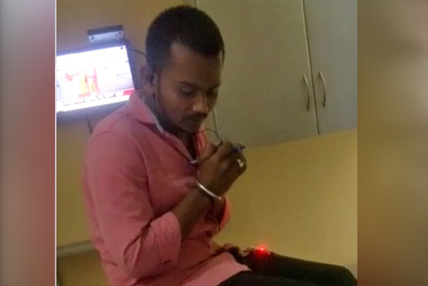 VIDEO|ಲೋಕೋಪಯೋಗಿ ಇಲಾಖೆಯ ಜೆಇ ನೇಮಕಾತಿ ಪರೀಕ್ಷೆಯಲ್ಲಿ ಅಕ್ರಮ?:ಬ್ಲೂಟೂತ್‌ ಬಳಸಿ ಉತ್ತರ ಹೇಳುತ್ತಿದ್ದ ವಿಡಿಯೋ ವೈರಲ್