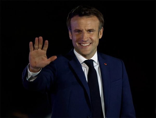 ಫ್ರಾನ್ಸ್ ಅಧ್ಯಕ್ಷರಾಗಿ ಇಮ್ಯಾನುವೆಲ್ ಮಾಕ್ರನ್ ಪುನರಾಯ್ಕೆ ಫ್ರಾನ್ಸ್ ಅಧ್ಯಕ್ಷರಾಗಿ ಇಮ್ಯಾನುವೆಲ್ ಮಾಕ್ರನ್ ಪುನರಾಯ್ಕೆ