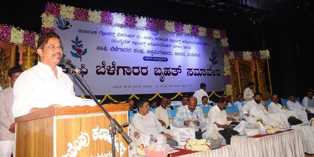 ಕಾಫಿ ಬೆಳೆಗಾರರು ಒತ್ತುವರಿ ಮಾಡಿದ ಸರಕಾರಿ ಭೂಮಿ ಲೀಸ್‍ಗೆ ನೀಡುವ ನಿಟ್ಟಿನಲ್ಲಿ ಶೀಘ್ರ ಕಾಯ್ದೆ: ಸಚಿವ ಆರ್.ಅಶೋಕ್