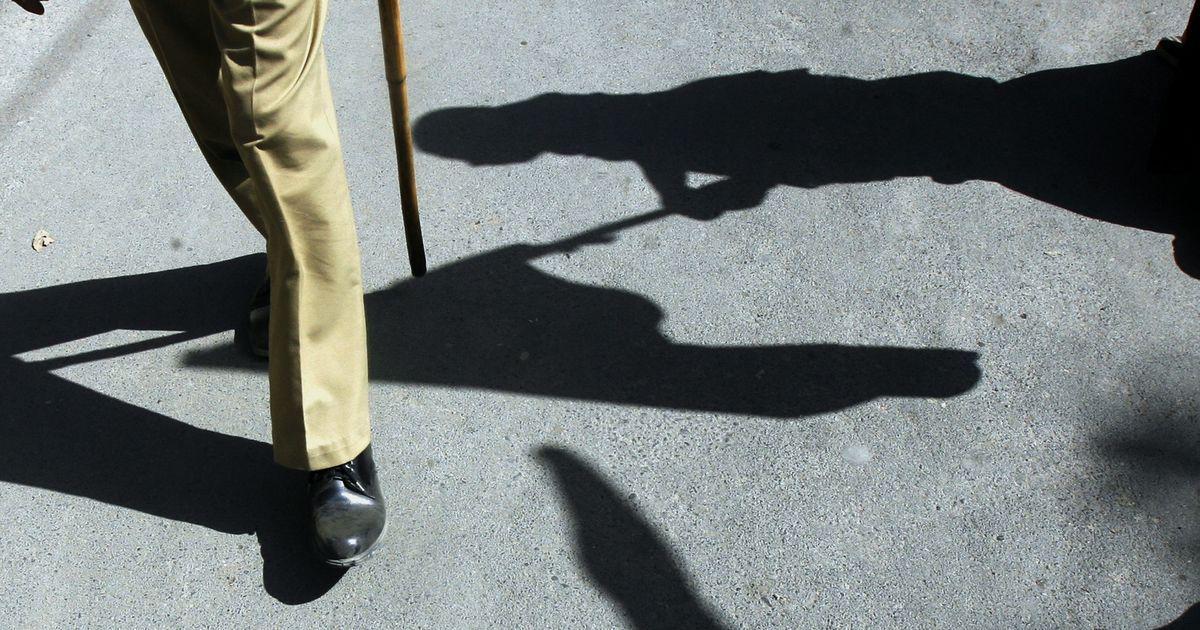 ಬಿಹಾರ: ದೂರು ಕೊಡಲು ಹೋಗಿದ್ದ ಮಹಿಳೆಯಿಂದಲೇ ಮಸಾಜ್ ಮಾಡಿಸಿಕೊಂಡ ಪೊಲೀಸ್ ಅಧಿಕಾರಿ!