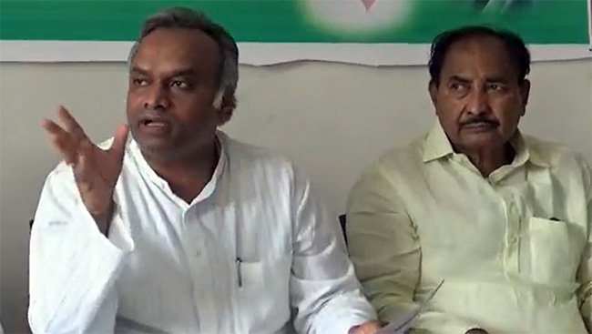 ಬಿಜೆಪಿಯೇ ಹಿಂದೂ ದ್ರೋಹಿ, ಚುನಾವಣೆಗಾಗಿ ಜನರ ಮೇಲೆ ಕೋಮು ಅಸ್ತ್ರ ಪ್ರಯೋಗಿಸುತ್ತಿದೆ: ಪ್ರಿಯಾಂಕ್‌ ಖರ್ಗೆ ಆರೋಪ