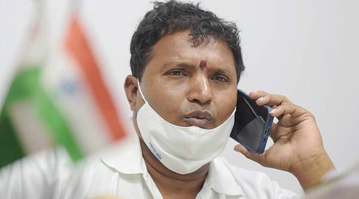 ಕನಿಷ್ಠ ಸಾಮಾಜಿಕ ಲಜ್ಜೆಯನ್ನೂ, ಸಾರ್ವಜನಿಕವಾಗಿ ಈ ರೀತಿ ಸುಳ್ಳು ಹೇಳಬಾರದು ಎಂದು ತಮಗೆ ಆರೆಸ್ಸೆಸ್‌ ಕಲಿಸಿಲ್ಲವೇ?