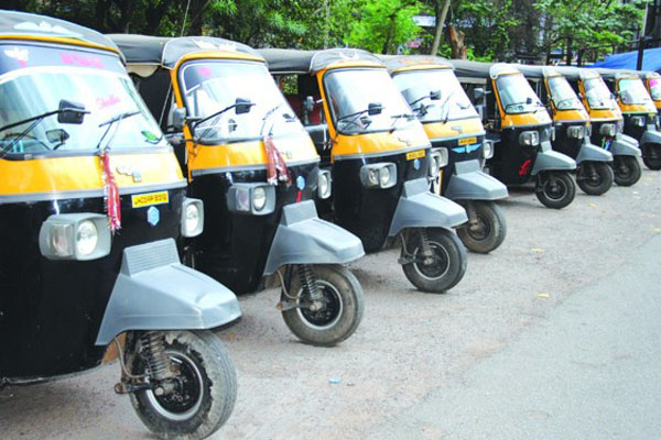 ಉಡುಪಿ: ಆಟೋರಿಕ್ಷಾಗಳಿಗೆ ವಲಯ ಸ್ಟಿಕ್ಕರ್ ಅಳವಡಿಕೆ ಕಡ್ಡಾಯ