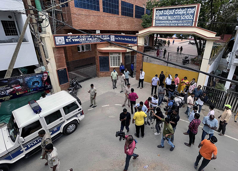 ಬೆಂಗಳೂರಿನ ಶಾಲೆಗಳಿಗೆ ಹುಸಿ ಬಾಂಬ್ ಕರೆ: ನಿಟ್ಟುಸಿರು ಬಿಟ್ಟ ಪೋಷಕರು