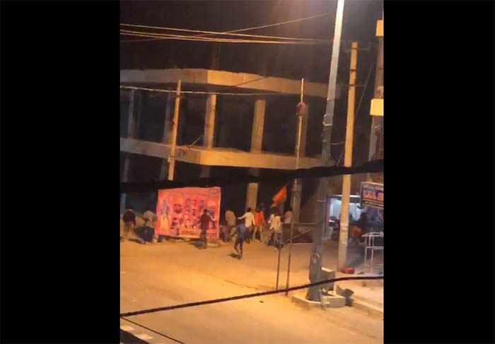 ಕೋಲಾರ: ಶ್ರೀರಾಮ ಶೋಭಾಯಾತ್ರೆ ವೇಳೆ ಕಲ್ಲು ತೂರಾಟ, ಲಘು ಲಾಠಿಚಾರ್ಜ್