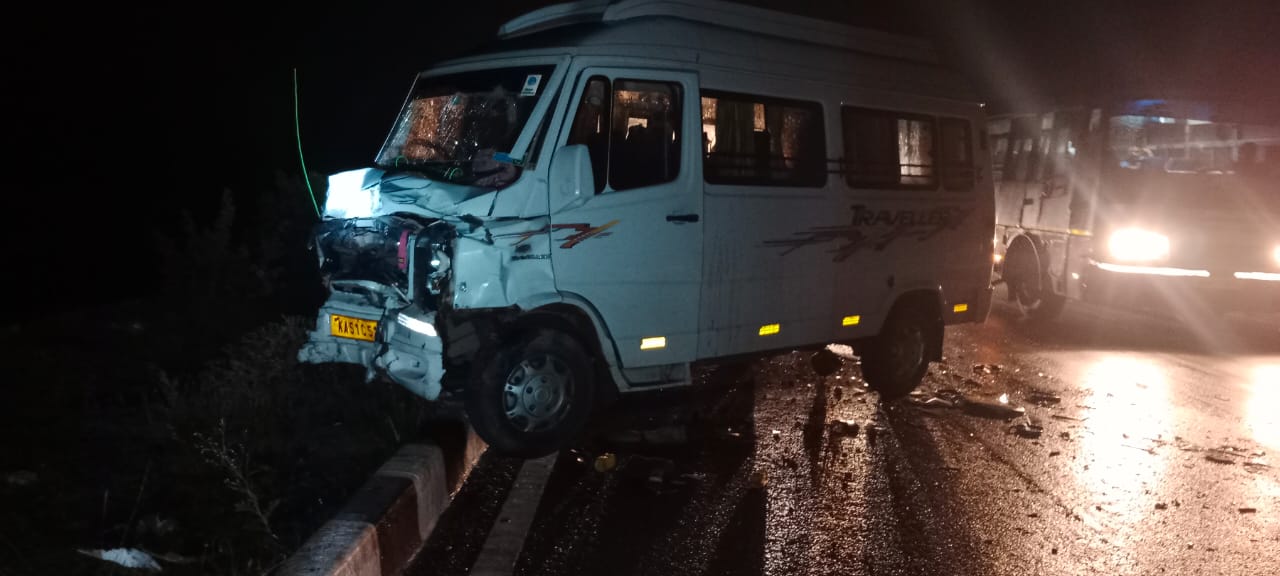 ತುಮಕೂರು | ರಸ್ತೆ ಅಪಘಾತದಲ್ಲಿ ಇಬ್ಬರು ಸ್ಥಳದಲ್ಲೇ ಮೃತ್ಯು