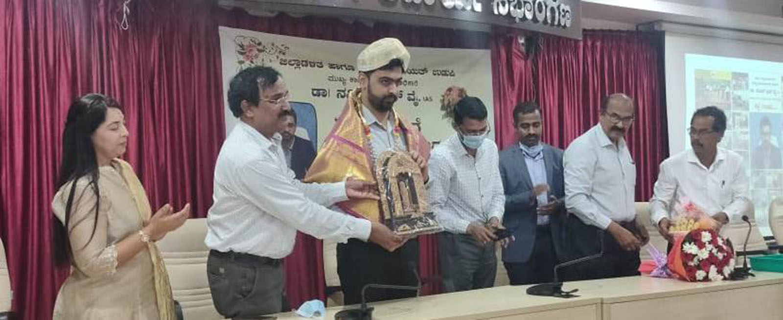 ನೌಕರರು ತಂಡವಾಗಿ ಕೆಲಸ ನಿರ್ವಹಿಸಿದರೆ ಉತ್ತಮ ಸೇವೆ ನೀಡಲು ಸಾಧ್ಯ: ಡಾ. ನವೀನ್ ಭಟ್