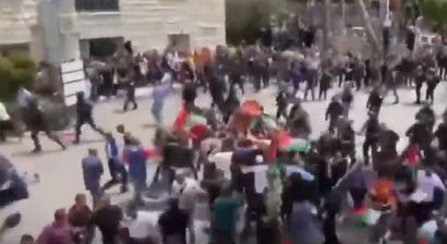 ಪತ್ರಕರ್ತೆ ಶಿರೀನ್ ಅಂತ್ಯಕ್ರಿಯೆ ಮೆರವಣಿಗೆ ಮೇಲೆ ದಾಳಿ : ಇಸ್ರೇಲ್ ಪೊಲೀಸರ ಕೃತ್ಯಕ್ಕೆ ಜಾಗತಿಕ ಆಕ್ರೋಶ