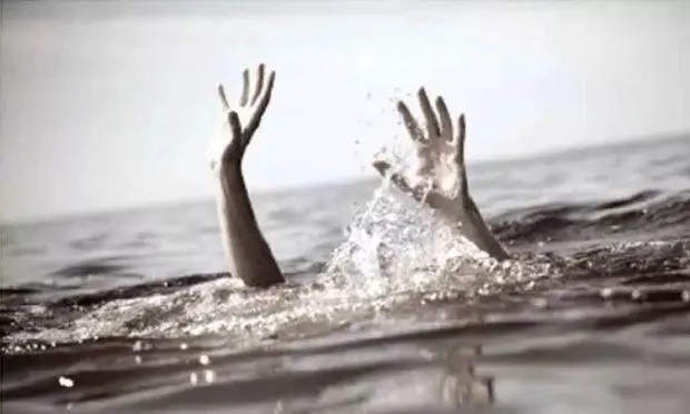 ಕಾಸರಗೋಡು : ಹೊಳೆಯಲ್ಲಿ ಮುಳುಗಿ ಬಾಲಕ ಸೇರಿ ಮೂವರು ಮೃತ್ಯು