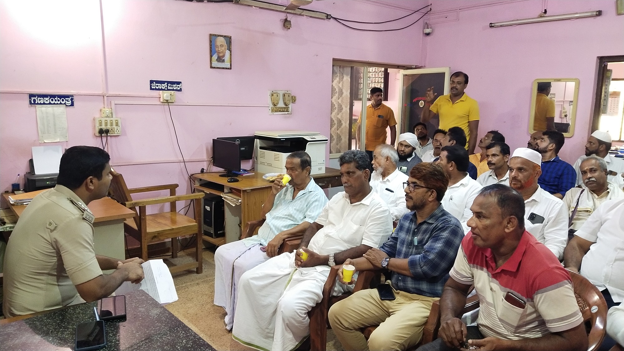 ಧಾರ್ಮಿಕ ಕೇಂದ್ರಗಳಲ್ಲಿ ಧ್ವನಿವರ್ಧಕ ಬಳಕೆಗೆ ಅನುಮತಿ ಕಡ್ಡಾಯ: ಎಸ್ಸೈ ಉದಯರವಿ