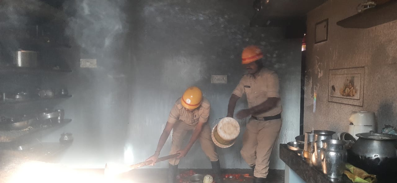 ಶಿವಮೊಗ್ಗ: ಗ್ಯಾಸ್ ಸಿಲಿಂಡರ್ ಸೋರಿಕೆ; ಮನೆಗೆ ಬೆಂಕಿ