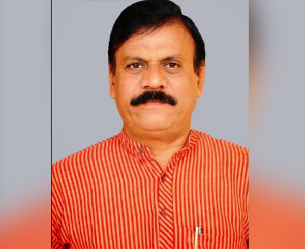 10ನೇ ತರಗತಿಯ ಪಠ್ಯದಲ್ಲಿ ನನ್ನ ಲಲಿತ ಪ್ರಬಂಧವನ್ನು ಮುಂದುವರಿಸಬಾರದು: ಸಚಿವರಿಗೆ ಪತ್ರ ಬರೆದ ಈರಪ್ಪ ಎಂ ಕಂಬಳಿ