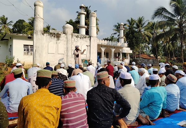 ಹೆನ್ನಾಬೈಲ್ : ಈದುಲ್ ಫಿತ್ರ್ ಸಂಭ್ರಮ‌