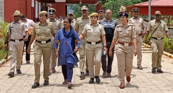 ಕಾರ್ಕಳ: ನಕ್ಸಲ್‌ ಚಟುವಟಿಕೆಯಲ್ಲಿ ಗುರುತಿಸಿಕೊಂಡಿದ್ದ ಆರೋಪ; ಕೃಷ್ಣಮೂರ್ತಿ, ಸಾವಿತ್ರಿ ಪೊಲೀಸ್‌ ಕಸ್ಟಡಿಗೆ